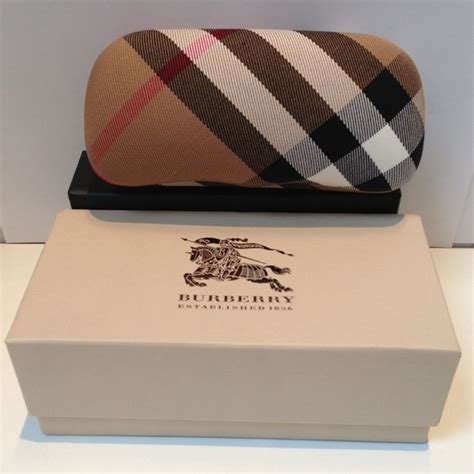 burberry sunglasses case black|burberry eyeglass case.